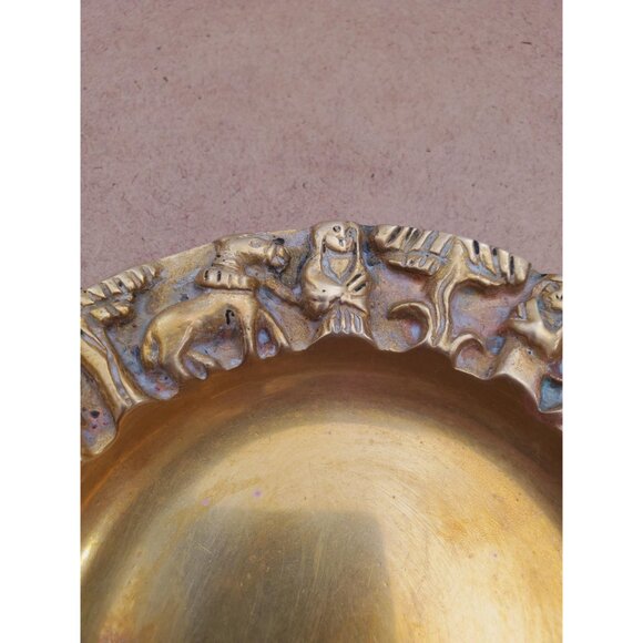 Brutalist Folk Art Brass Dish Catchall | Vintage Mid Century Decorative Relief - Picture 6 of 10